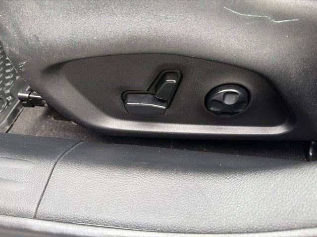 Used 2018 Jeep Compass Latitude w/ Popular Equipment Group AWD/4WD image 12