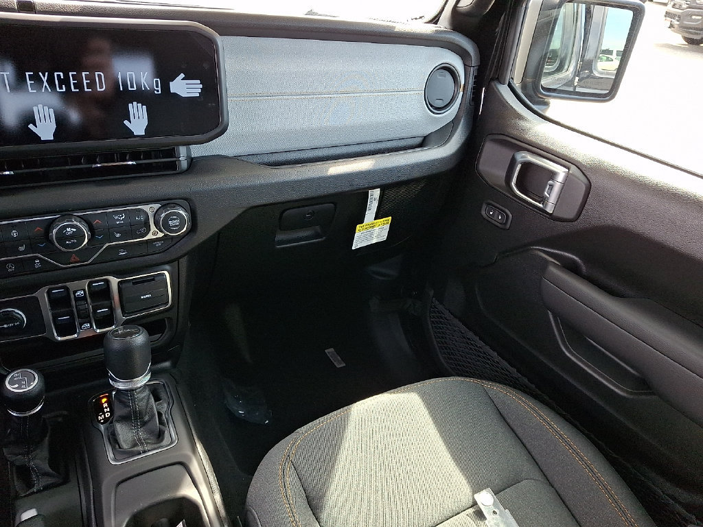 New 2026 Jeep Gladiator Sport AWD/4WD image 12