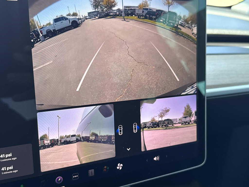 Used 2022 Tesla Model Y Performance AWD/4WD image 14