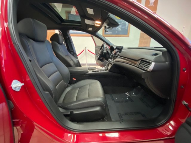 Used 2021 Honda Accord Sport image 14
