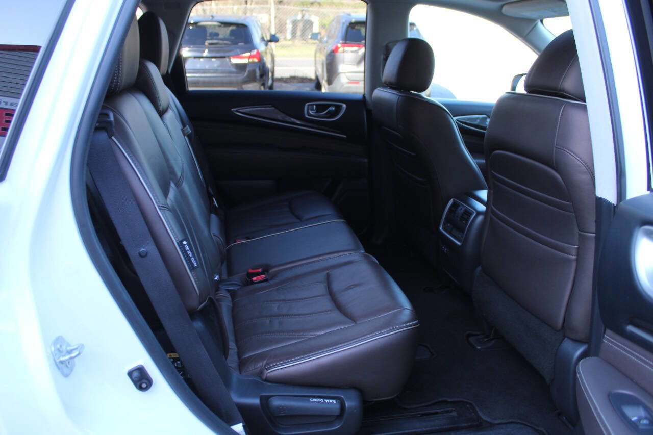 Used 2020 INFINITI QX60 Luxe w/ Essential Package image 12