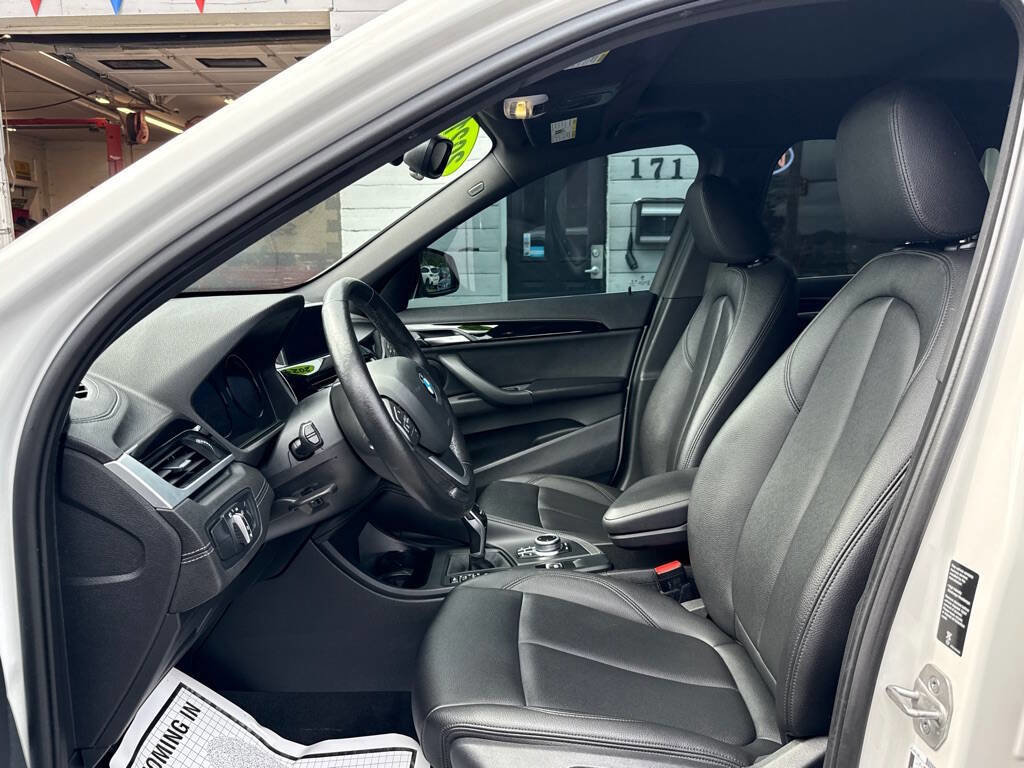 Used 2021 BMW X1 xDrive28i w/ Convenience Package image 10