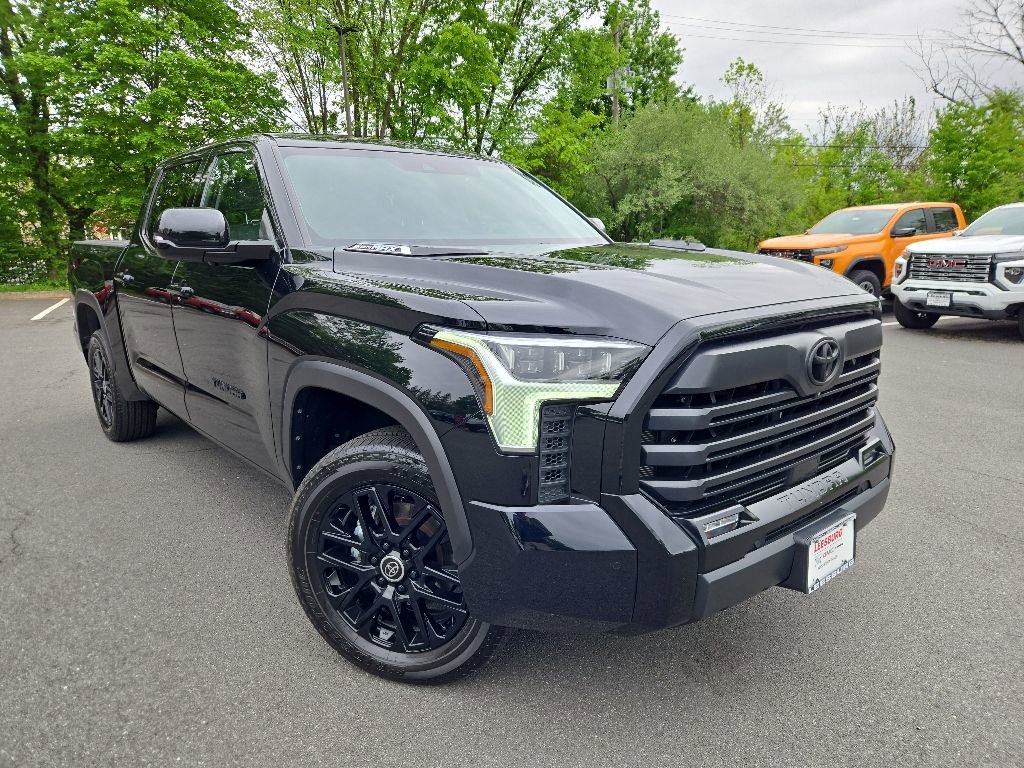 Used 2024 Toyota Tundra Limited AWD/4WD image 1