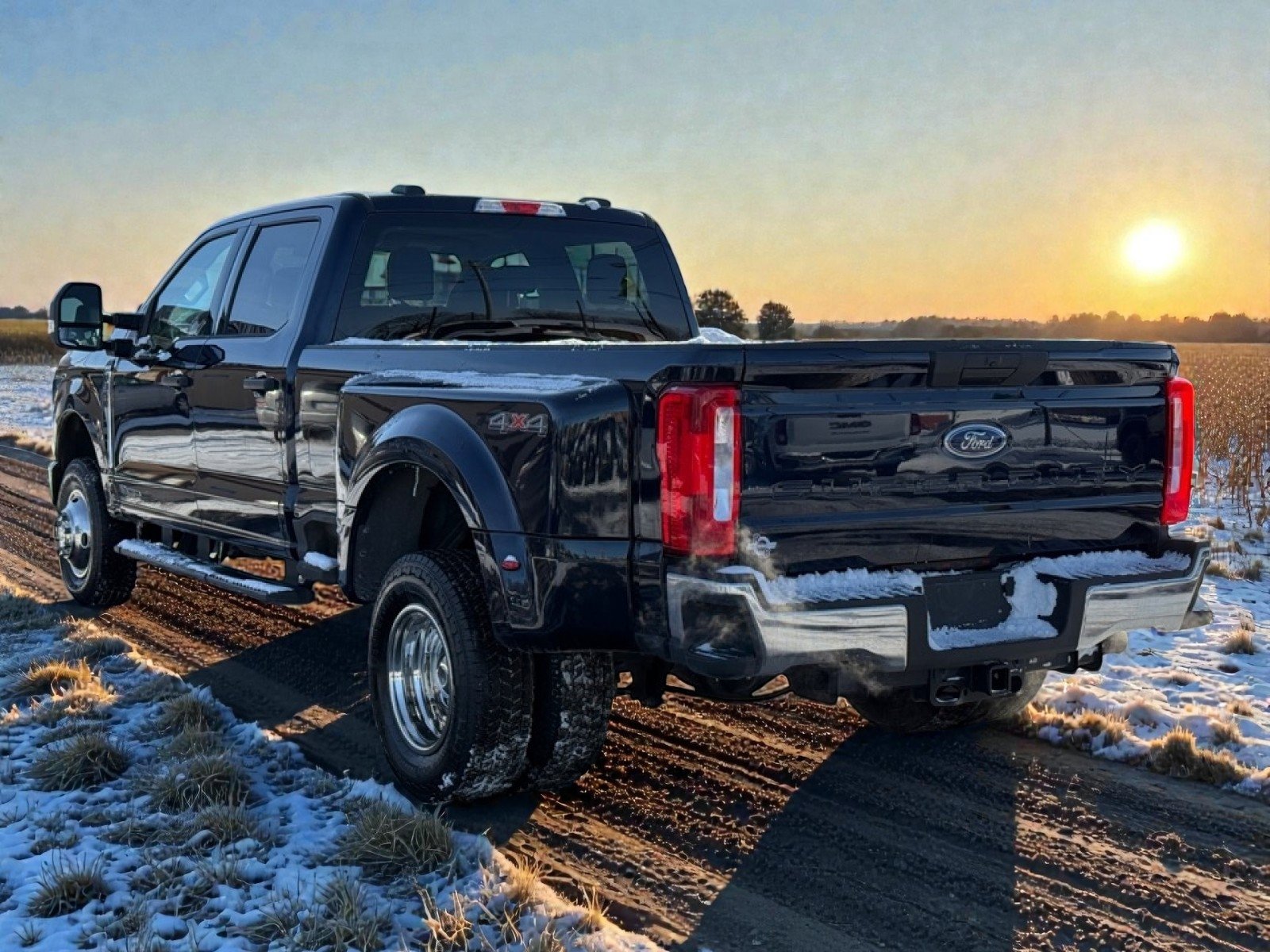 Used 2025 Ford F350 XLT image 6