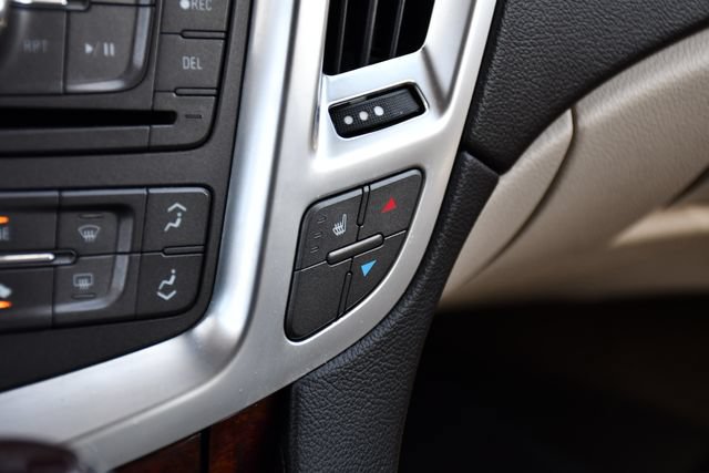 Used 2012 Cadillac SRX Luxury AWD/4WD image 17