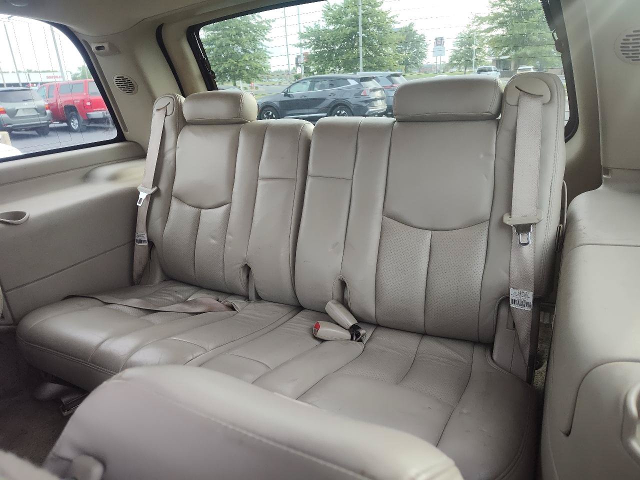Used 2003 Cadillac Escalade AWD image 18