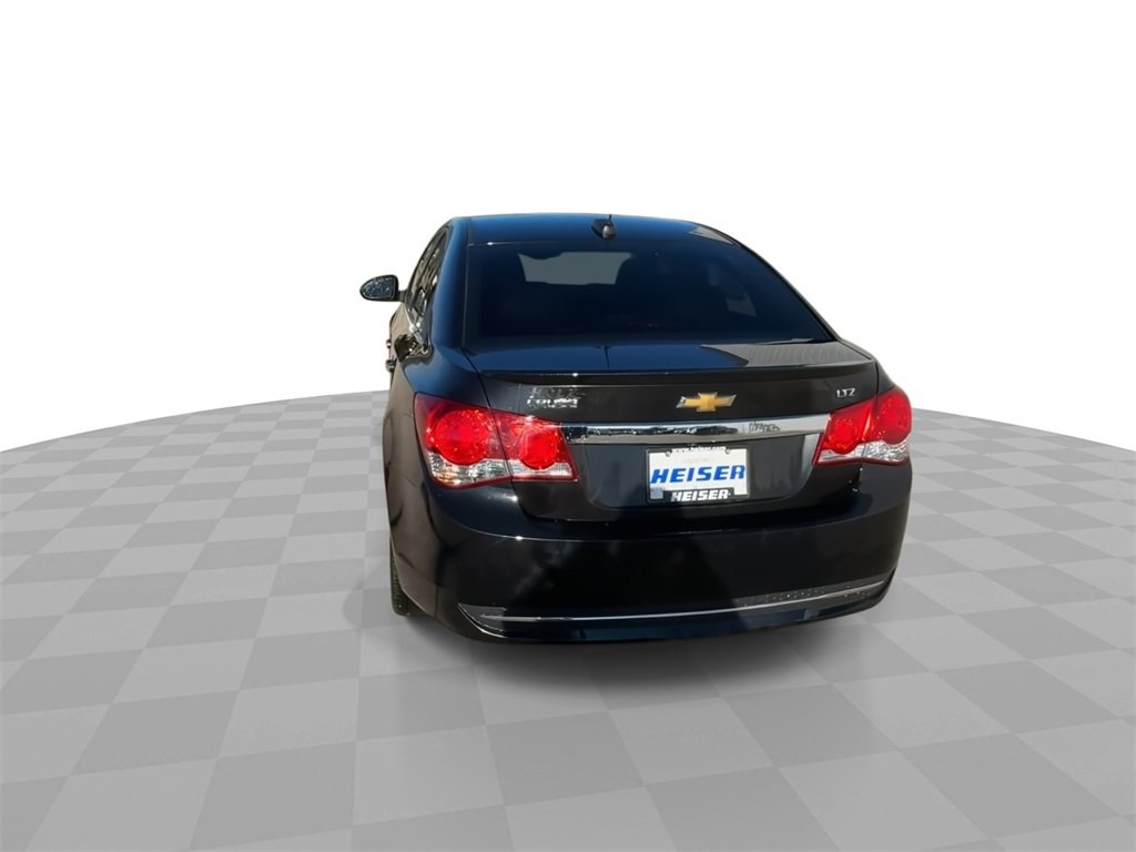 Used 2016 Chevrolet Cruze LTZ w/ Sun, Sound and Sport Package image 7