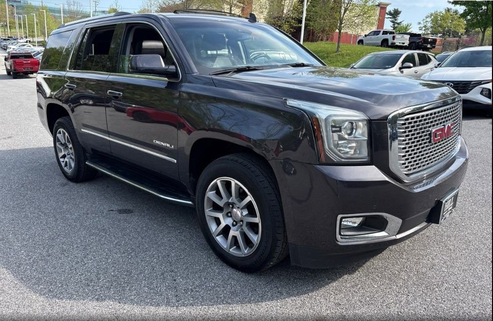 Used 2017 GMC Yukon Denali w/ Enhanced Security Package AWD/4WD image 7