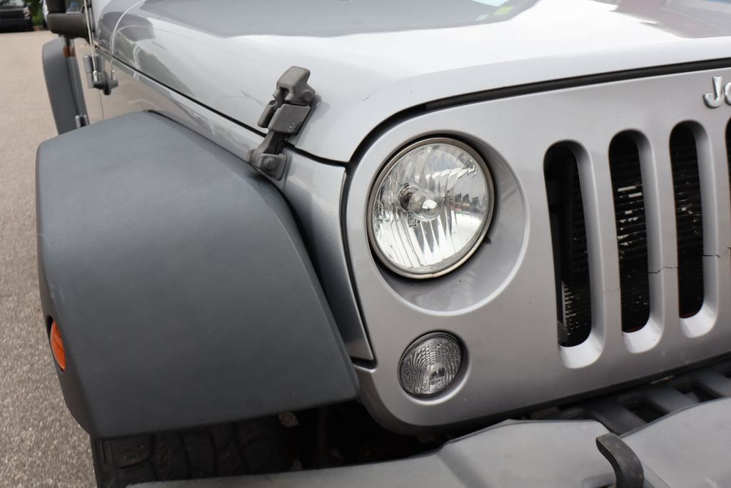 Used 2015 Jeep Wrangler Unlimited Sport w/ Quick Order Package 24S AWD/4WD image 5