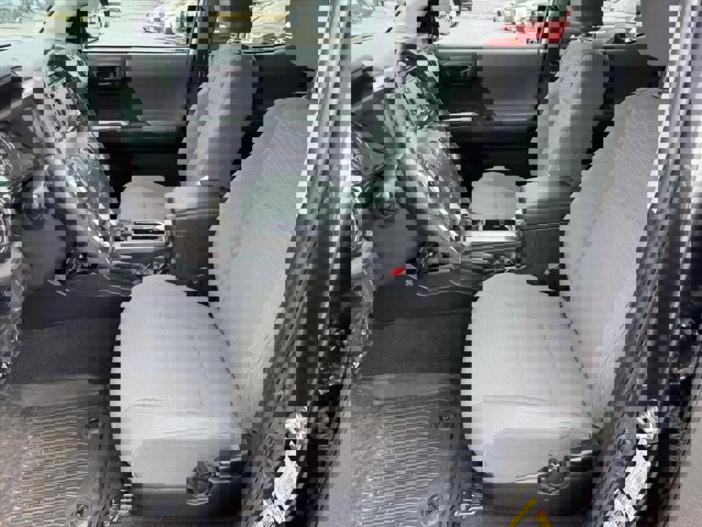 Used 2018 Toyota Tacoma SR5 image 9