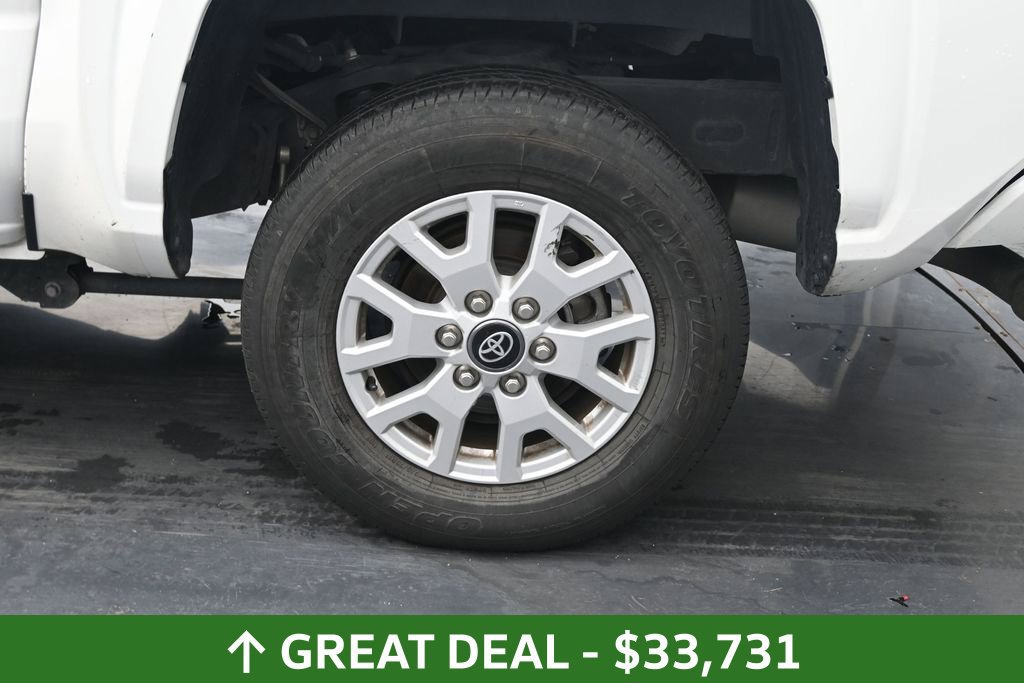 Used 2024 Toyota Tacoma SR5 AWD/4WD image 15