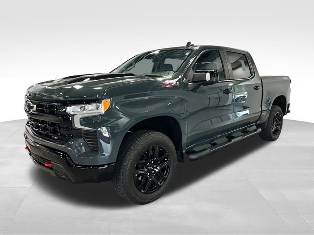Used 2025 Chevrolet Silverado 1500 LT Trail Boss w/ Convenience Package II AWD/4WD video 3