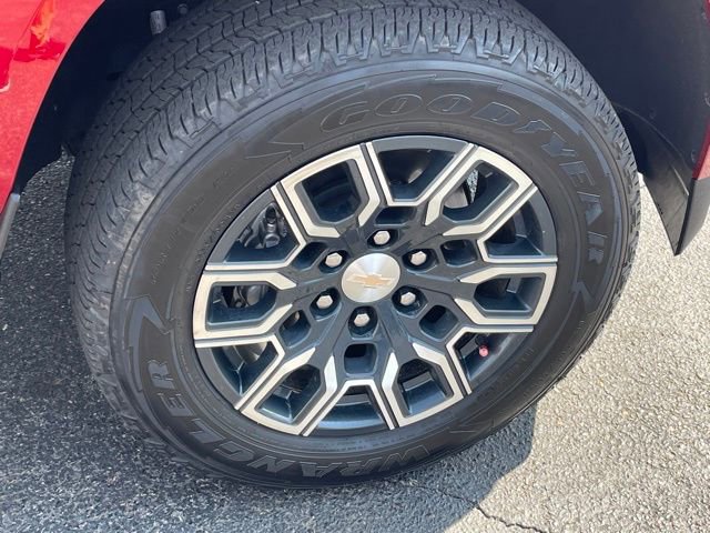 Used 2024 Chevrolet Colorado LT w/ LT Convenience Package III image 27