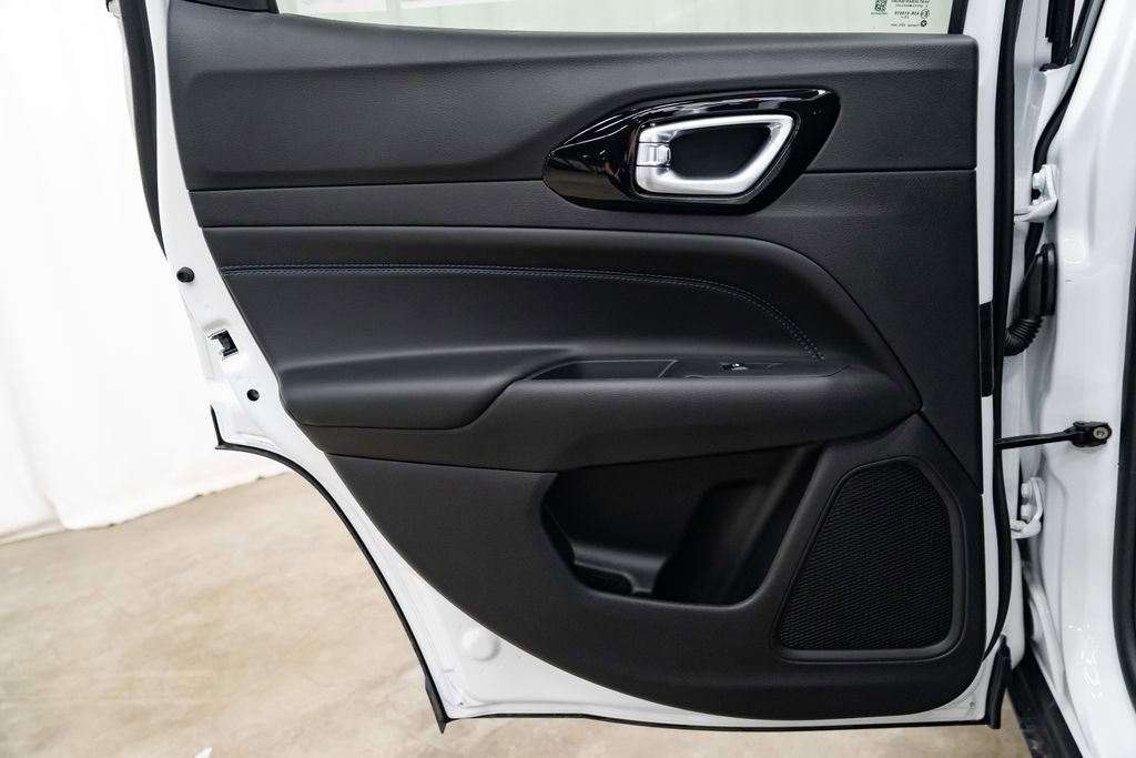 New 2026 Jeep Compass Latitude image 23