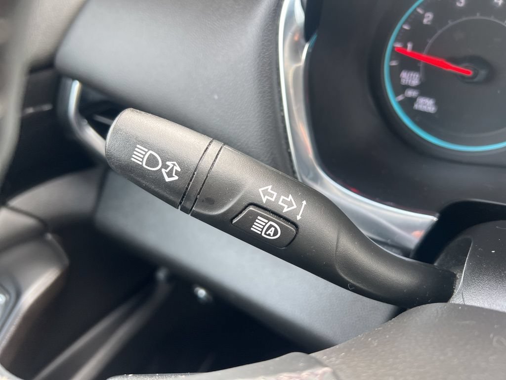 Used 2023 Chevrolet Traverse RS AWD/4WD image 16