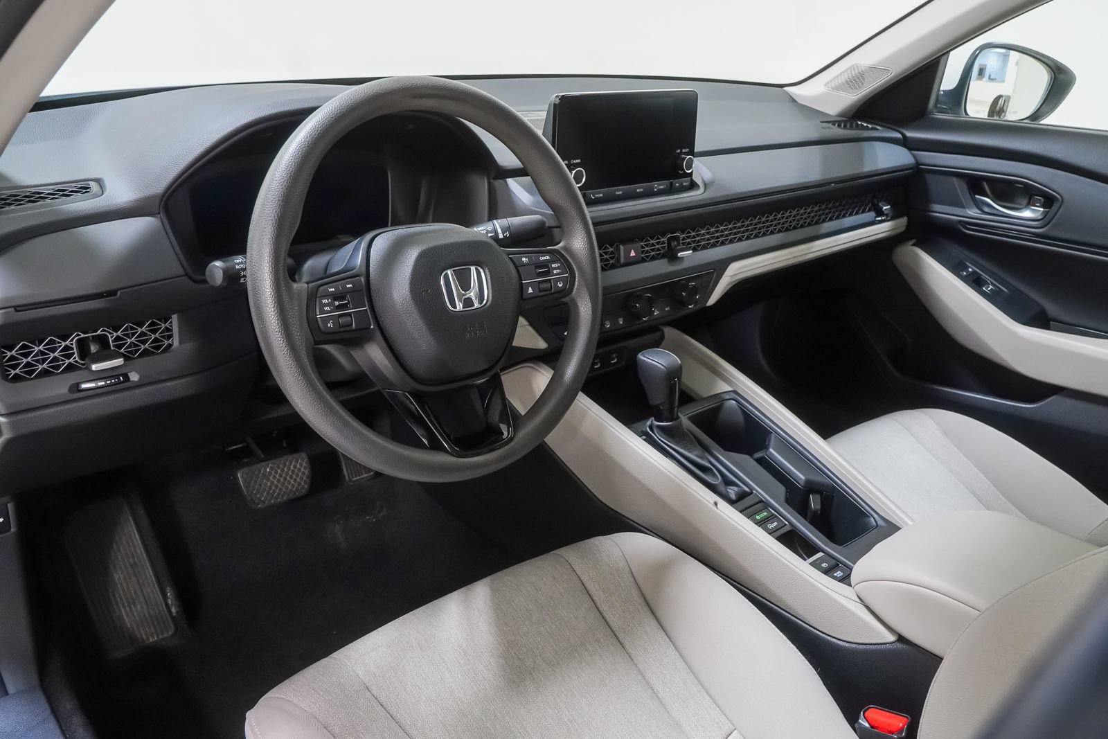 Used 2023 Honda Accord EX image 20