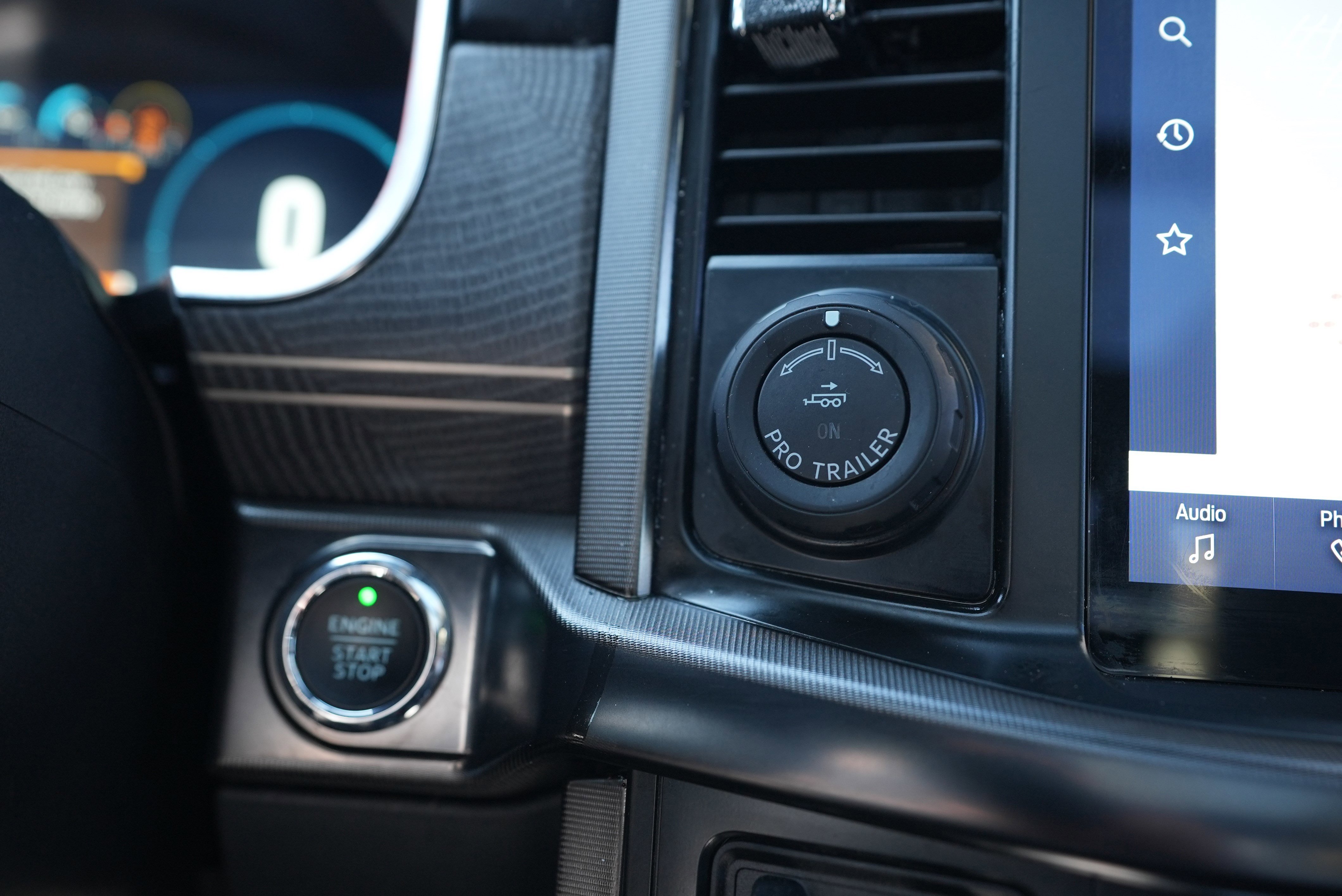 Used 2023 Ford F150 Platinum w/ FX4 Off-Road Package image 24