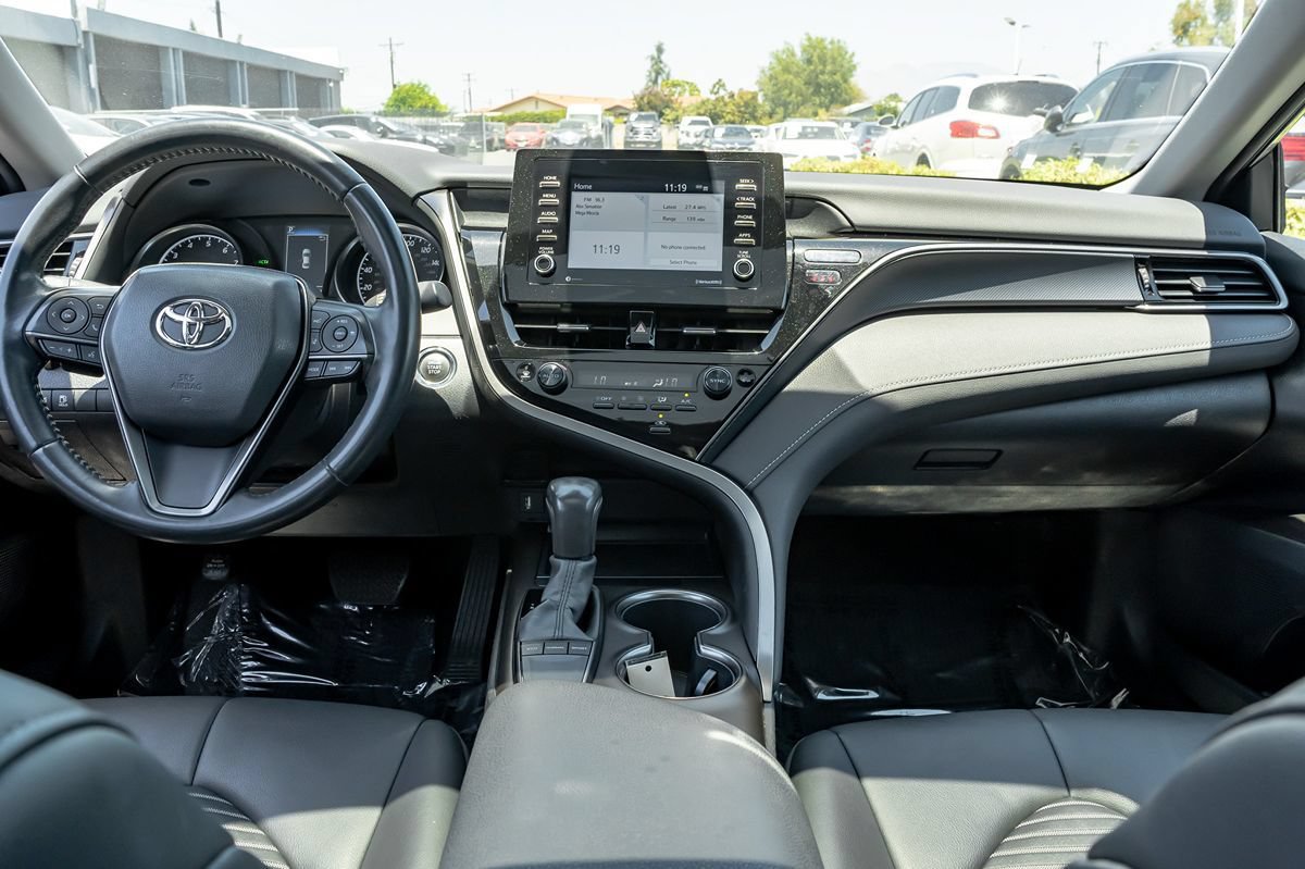 Used 2022 Toyota Camry SE w/ Convenience Package FWD image 15