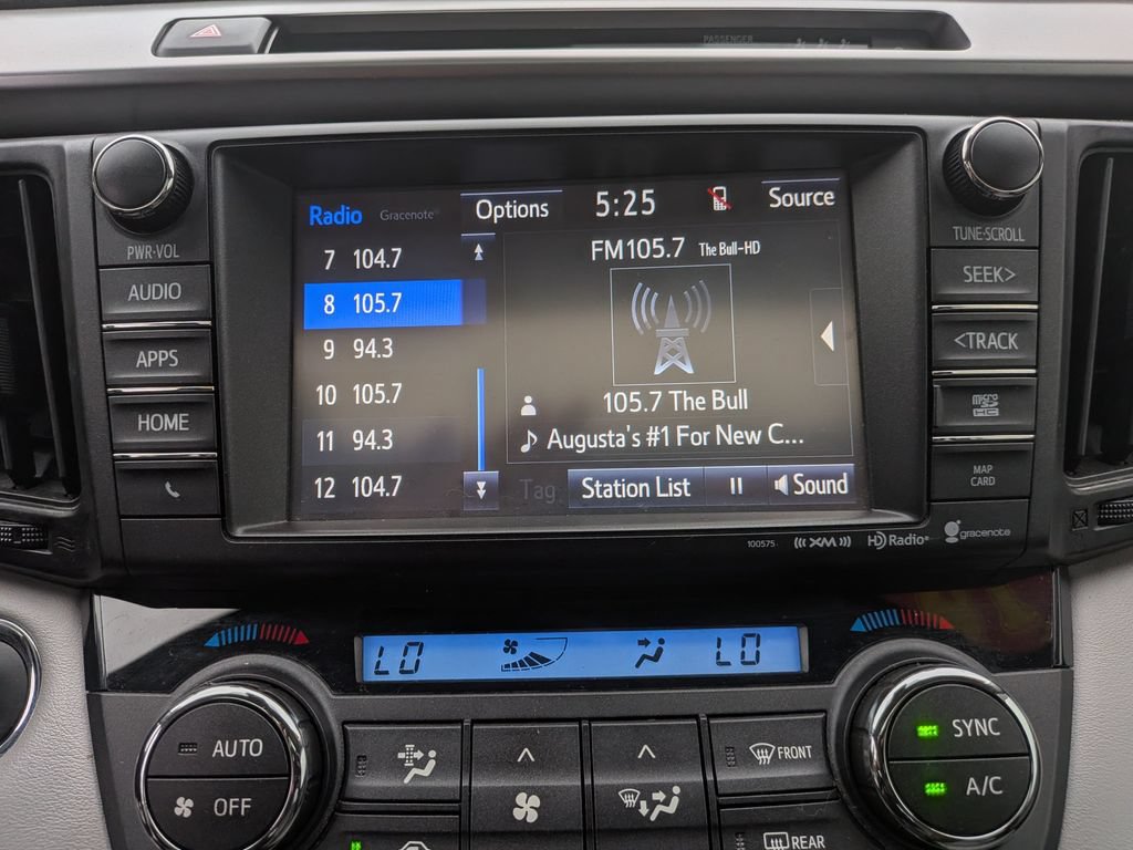 Used 2018 Toyota RAV4 XLE FWD image 8