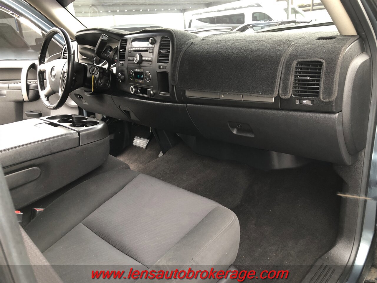 Used 2010 Chevrolet Silverado 2500 LT w/ Interior Plus Package AWD/4WD image 21