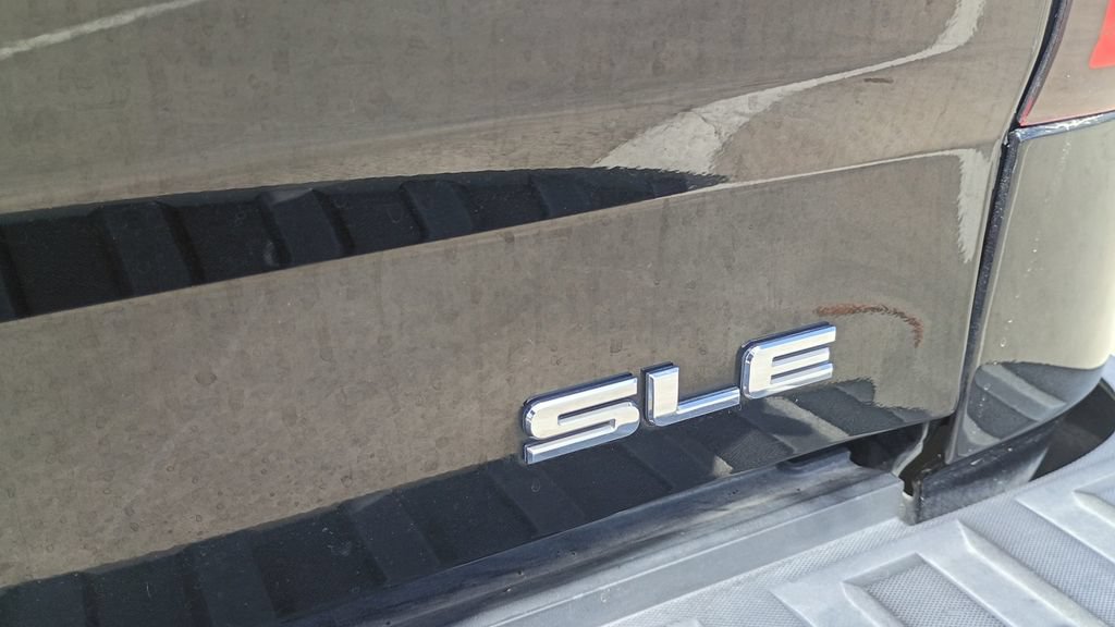 Used 2018 GMC Sierra 1500 SLE w/ SLE Value Package AWD/4WD image 14