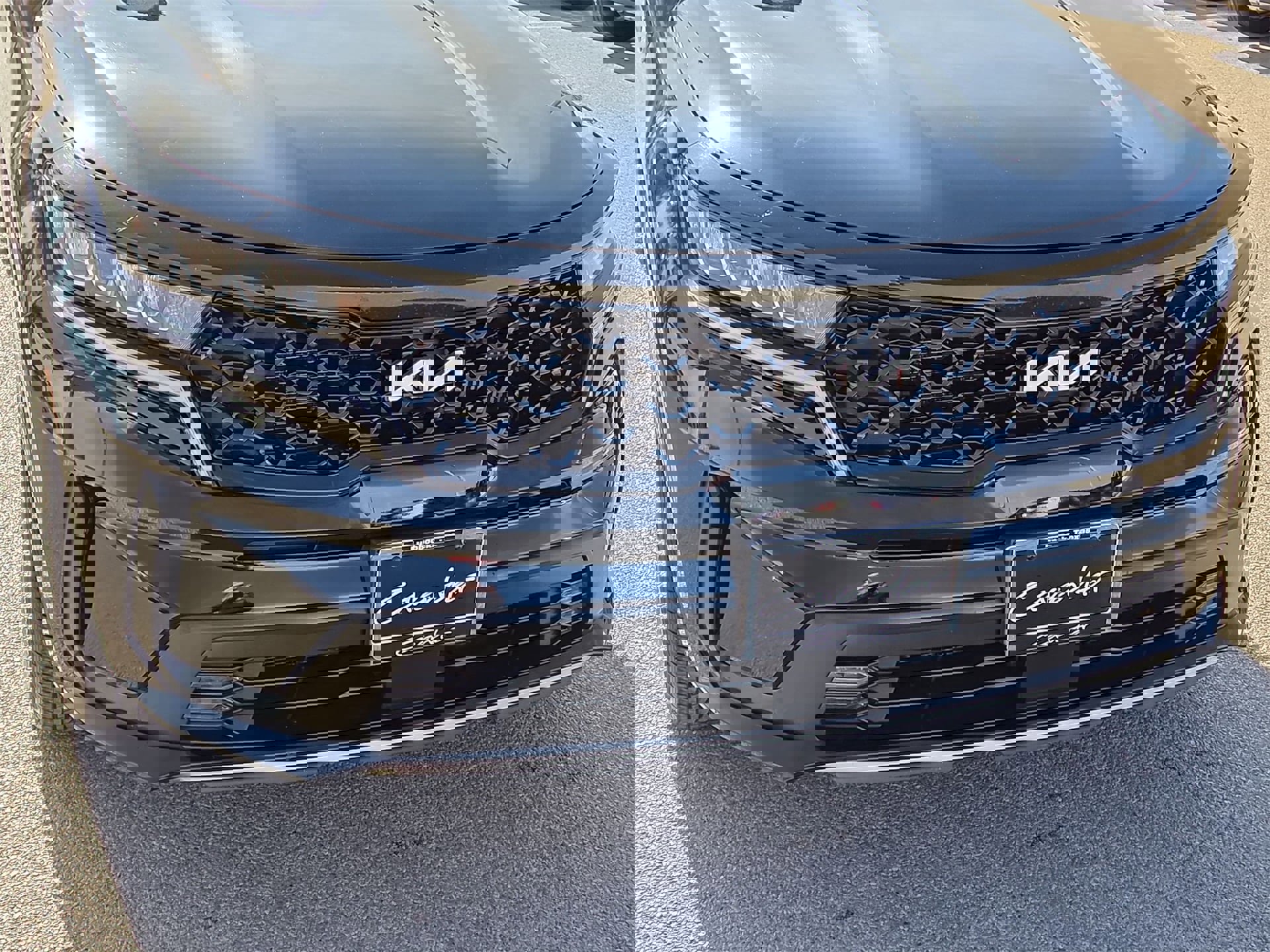 Used 2022 Kia Sorento EX w/ Panoramic Sunroof Package image 10