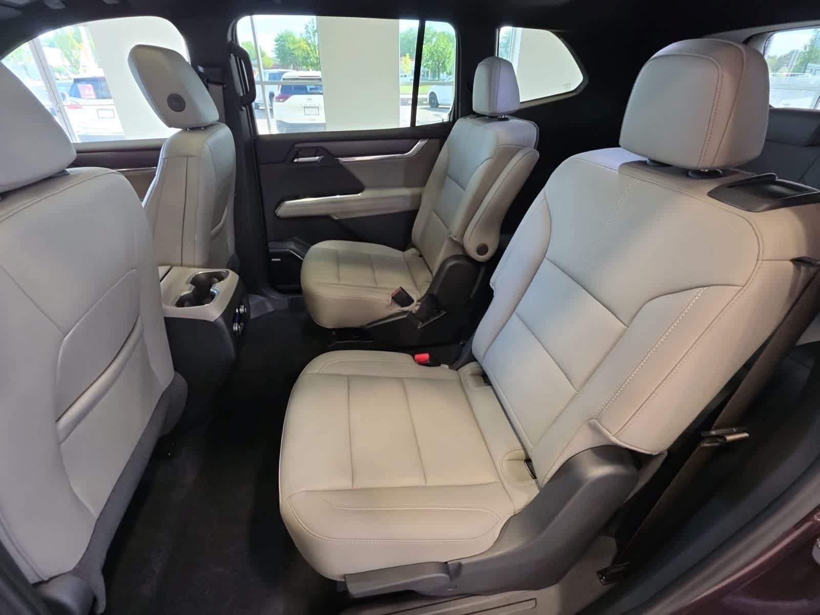 Used 2024 GMC Acadia Elevation AWD/4WD image 36