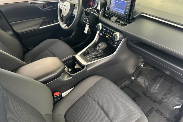 Certified 2019 Toyota RAV4 LE w/ All Weather Liner Package AWD/4WD image 20