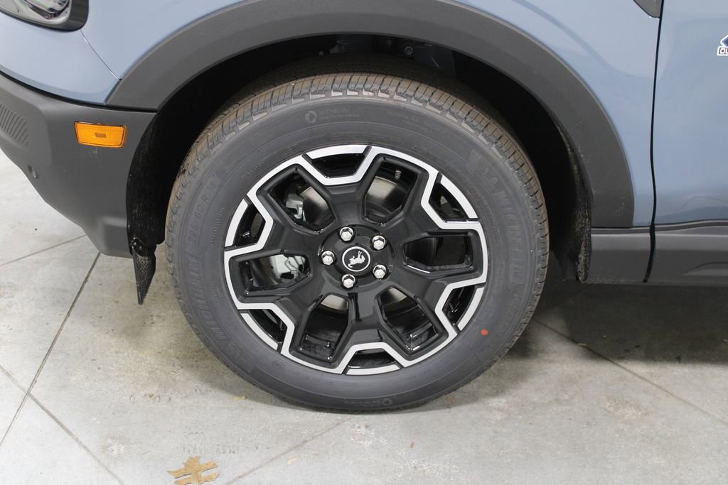 New 2025 Ford Bronco Sport Outer Banks w/ Outer Banks Tech Package+ image 17