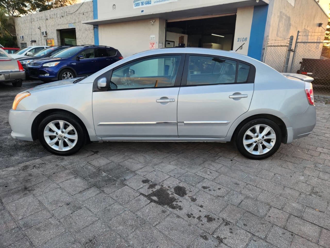 Used 2012 Nissan Sentra 2.0 SL w/ Special Value Pkg image 6