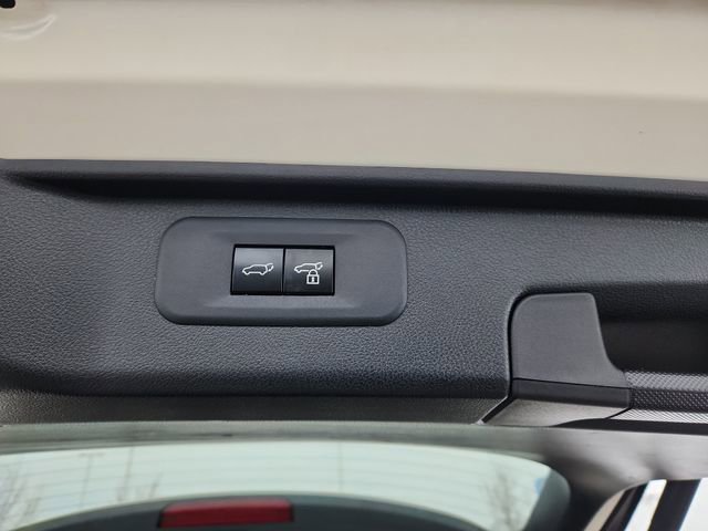 Used 2024 Toyota Grand Highlander XLE image 32