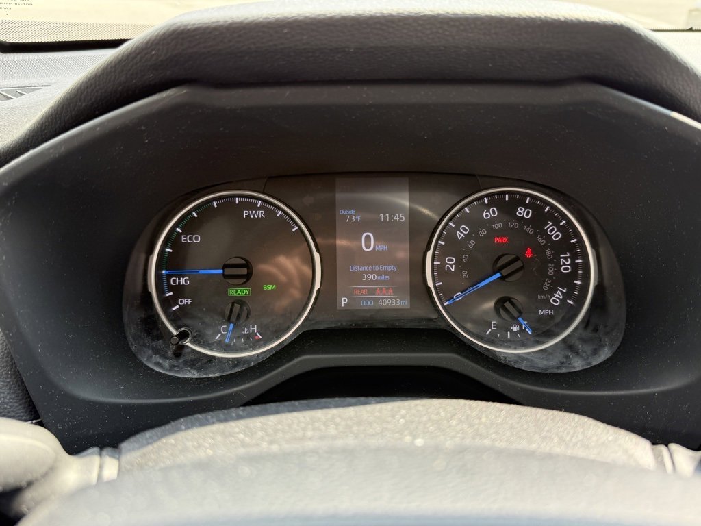 Used 2022 Toyota RAV4 XLE Premium image 25