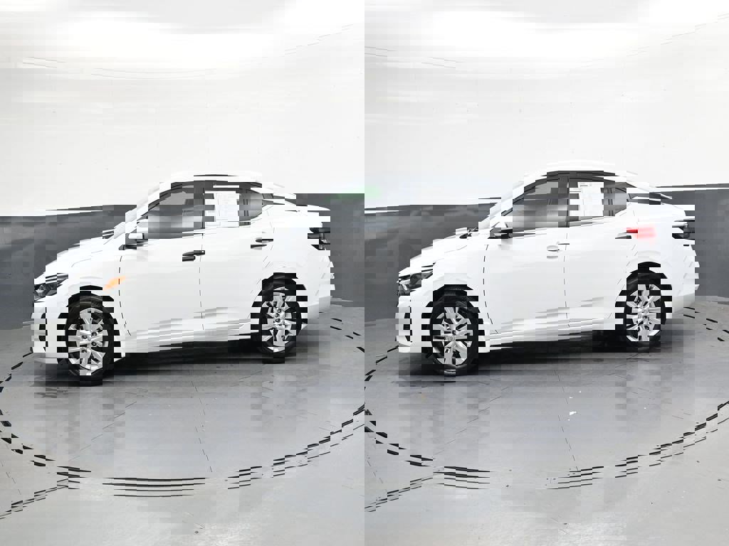 Used 2025 Nissan Sentra S image 8