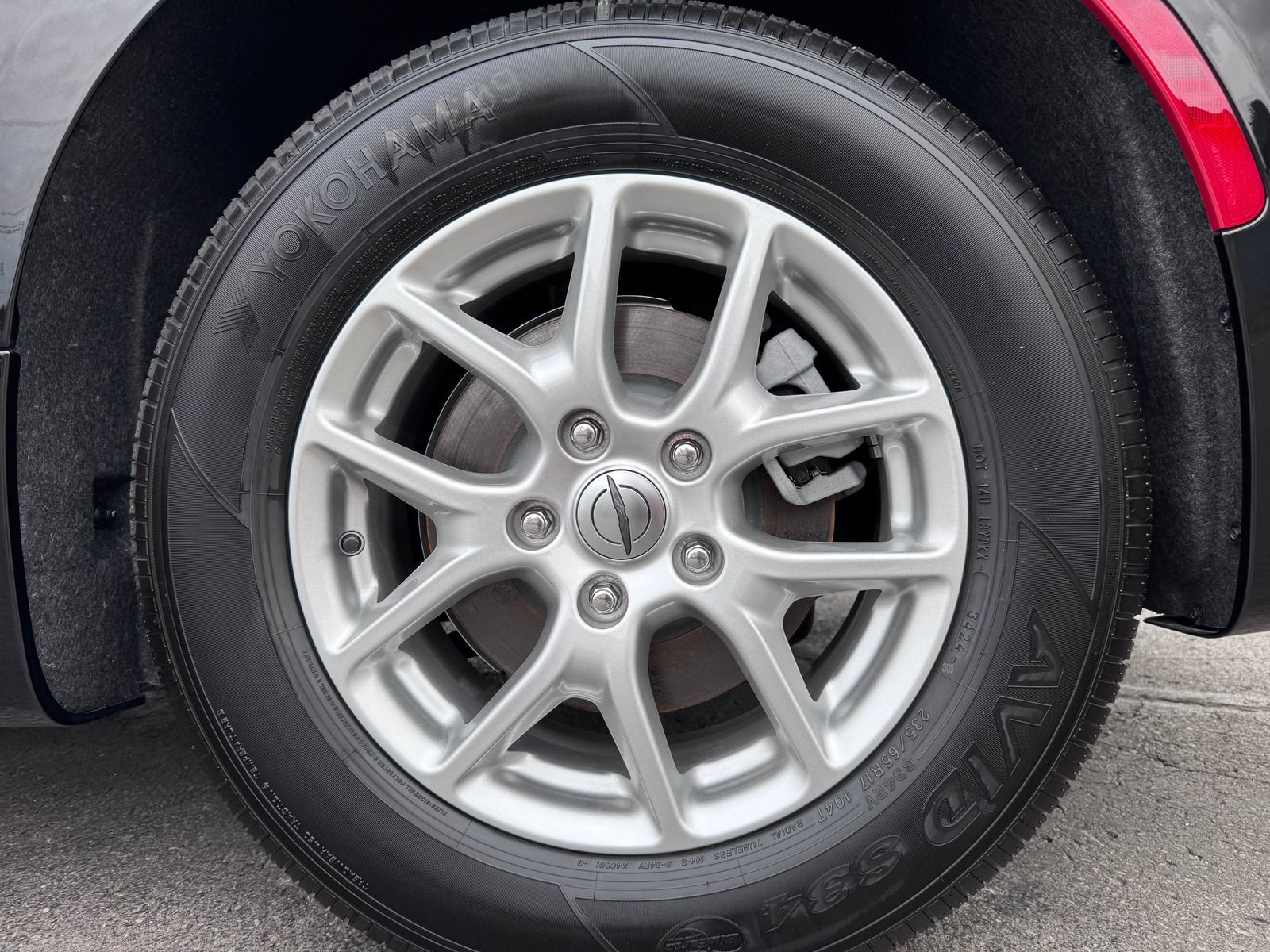 New 2025 Chrysler Pacifica Select FWD image 36