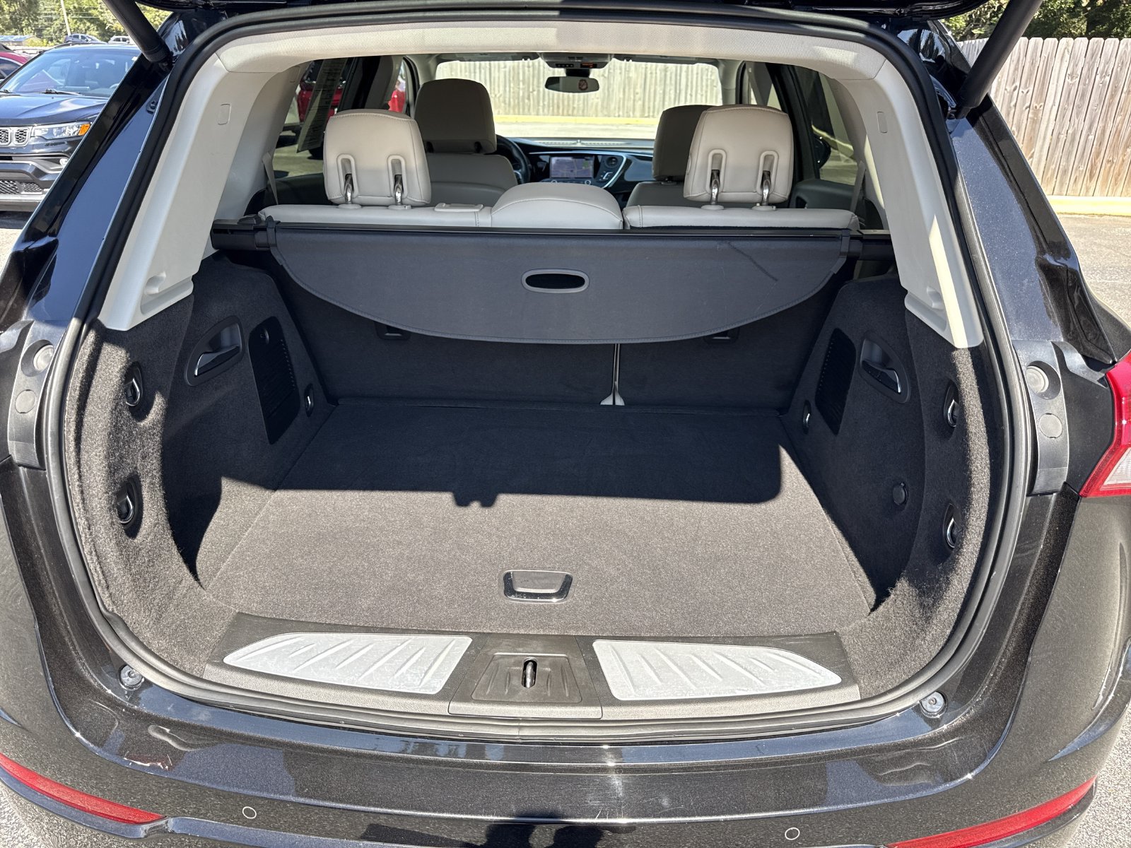 Used 2020 Buick Envision Premium w/ Driver Confidence Package AWD/4WD image 35