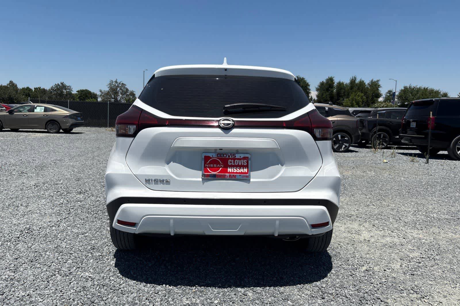 Used 2023 Nissan Kicks S w/ Interior Electronics Package FWD image 8