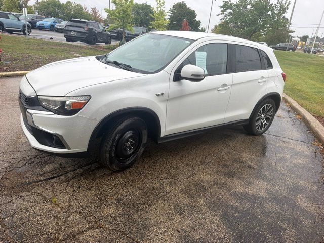 Used 2016 Mitsubishi Outlander Sport SE FWD image 2