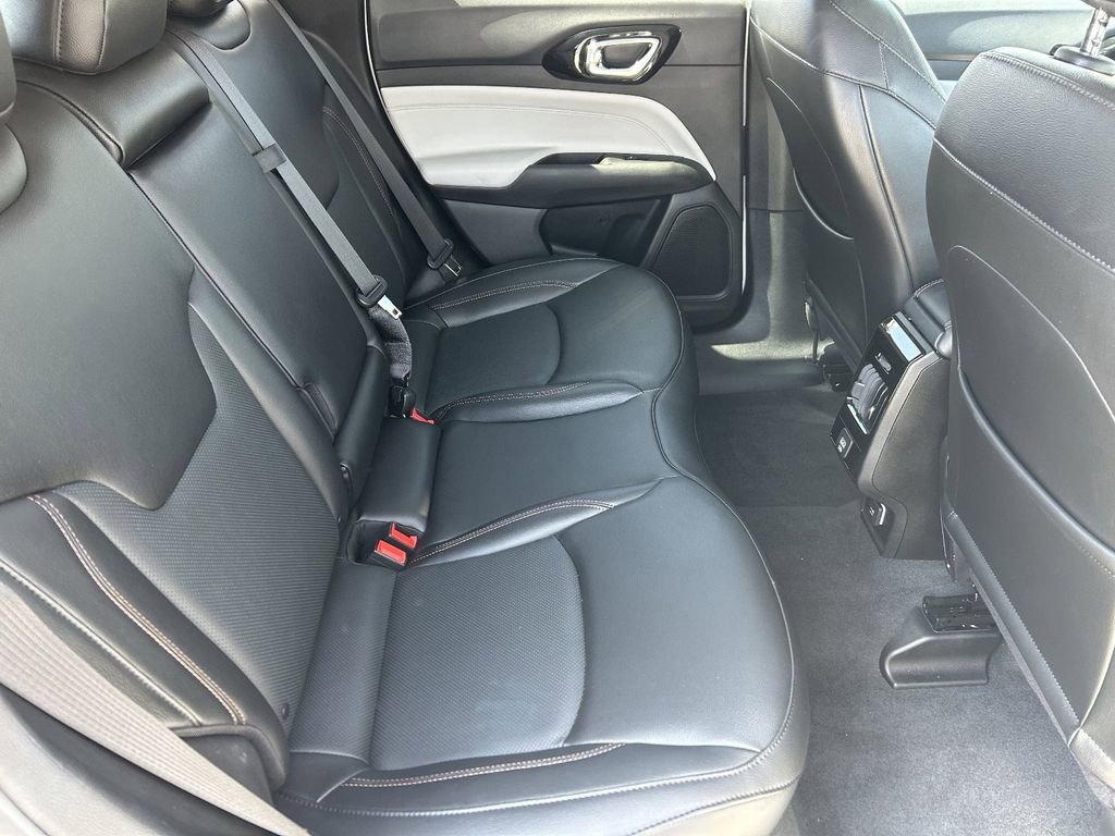 Used 2022 Jeep Compass Limited image 11