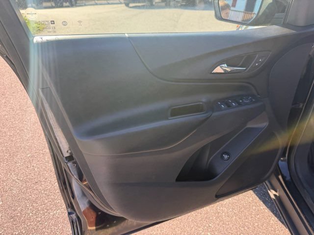 Used 2020 Chevrolet Equinox LT AWD/4WD image 11