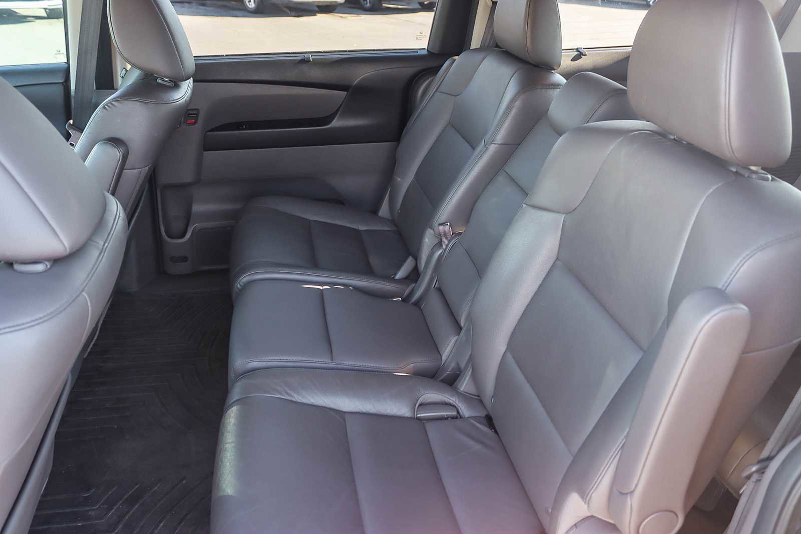 Used 2016 Honda Odyssey Touring image 18