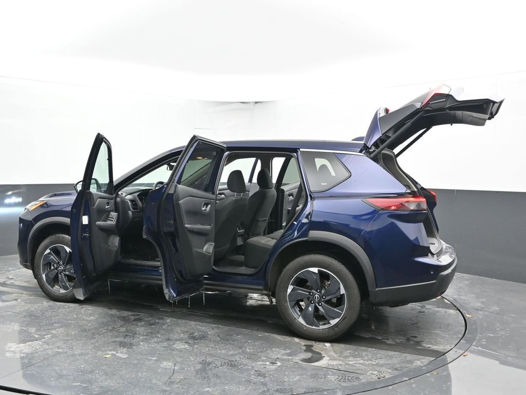 Used 2024 Nissan Rogue SV image 52