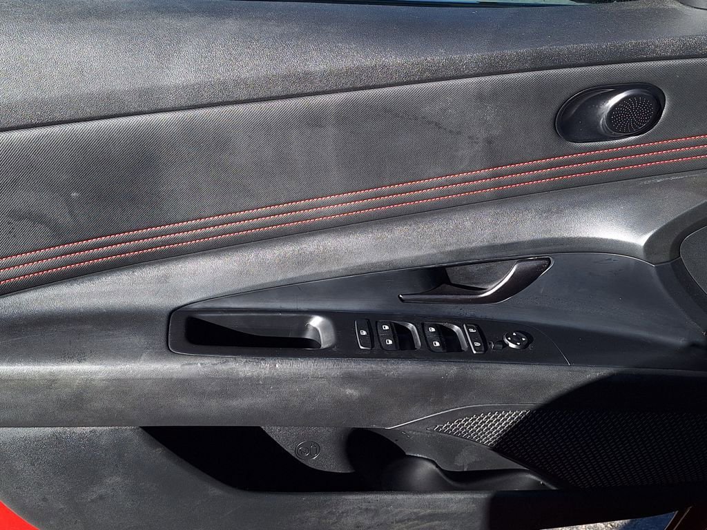 Used 2022 Hyundai Elantra N Line image 9