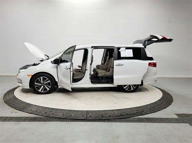 Used 2023 Honda Odyssey Touring image 12