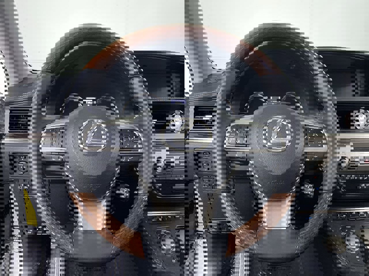 Used 2018 Lexus ES 350 w/ Luxury Package w/Wood Trim image 14