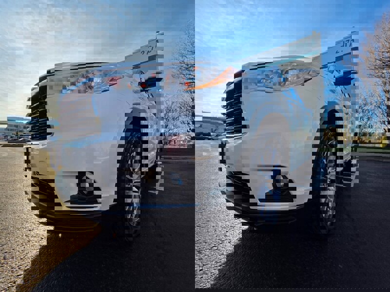 Used 2014 Toyota Highlander XLE image 9