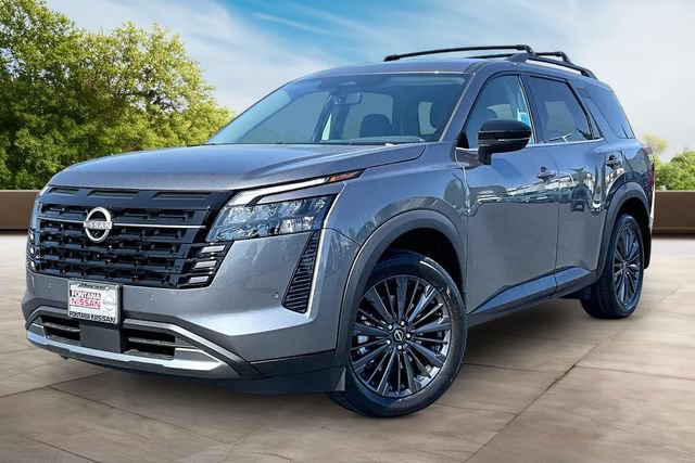New 2026 Nissan Pathfinder SL w/ SL Premium Package (P04) FWD image 2