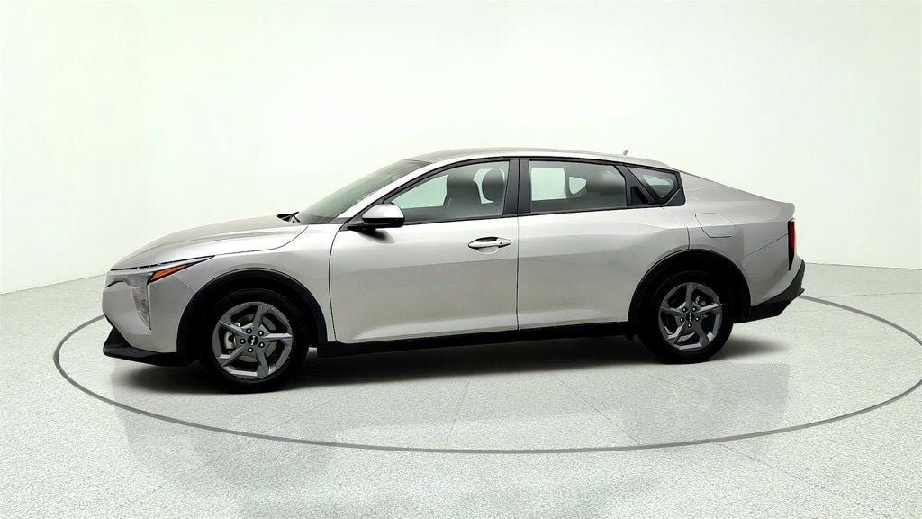 Used 2025 Kia K4 FWD image 8
