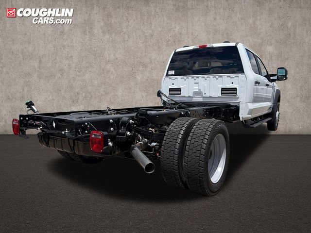 New 2026 Ford F550 4x4 Crew Cab image 7