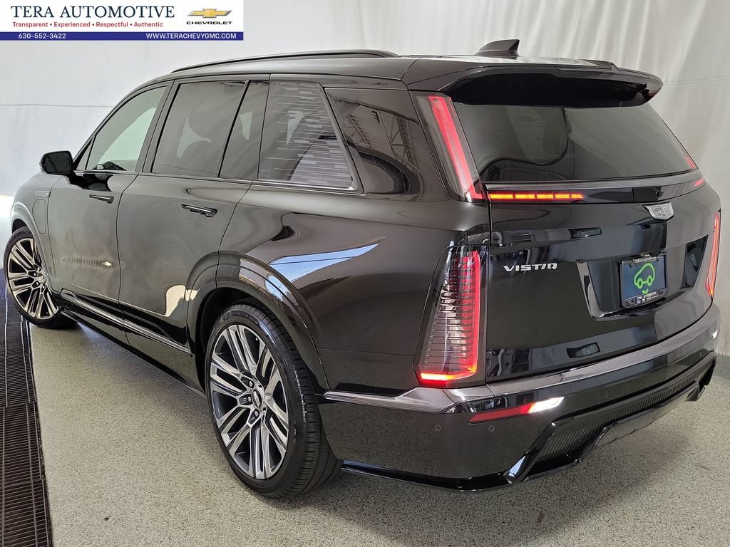 Certified 2026 Cadillac Vistiq Platinum w/ LPO, Floor Liner Package AWD/4WD image 7