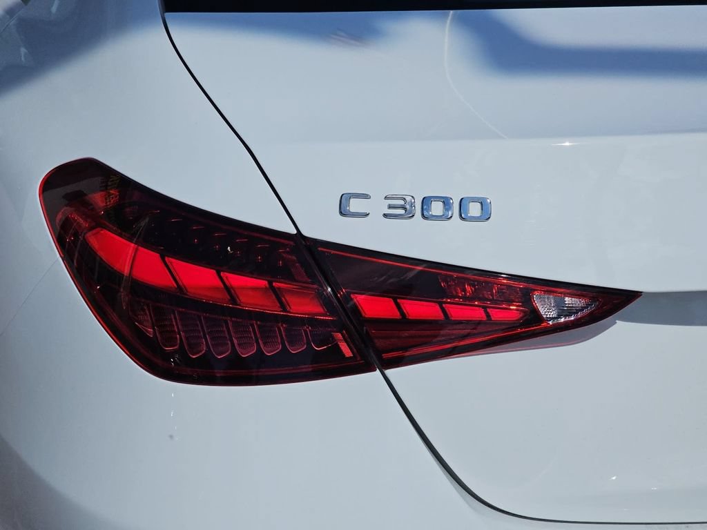 Used 2025 Mercedes-Benz C 300 4MATIC Sedan image 40